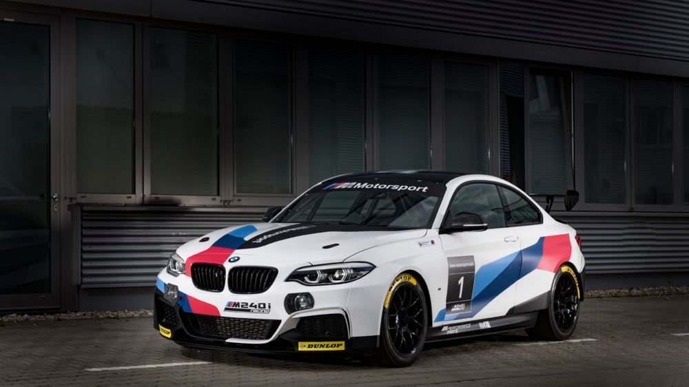 BMW M240i Racing